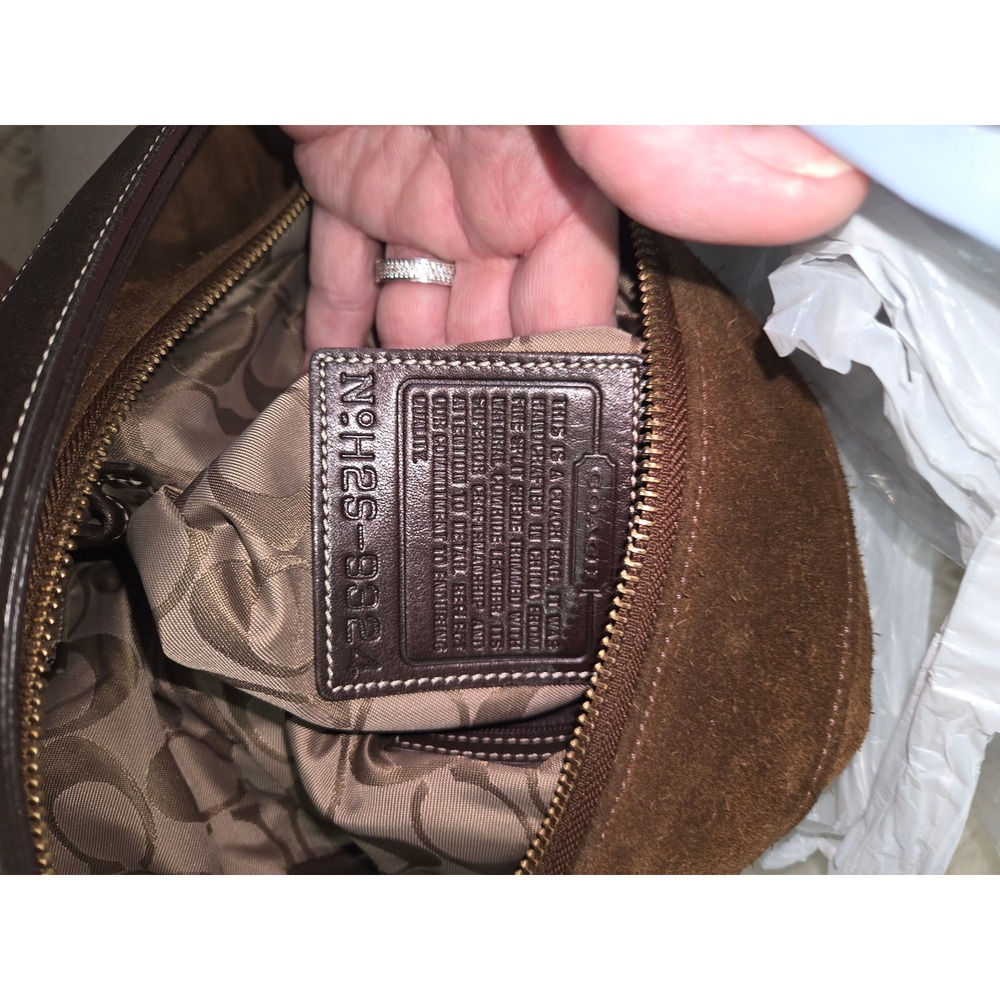 C188 Coach Vintage suede legacy - Picture 7 of 7